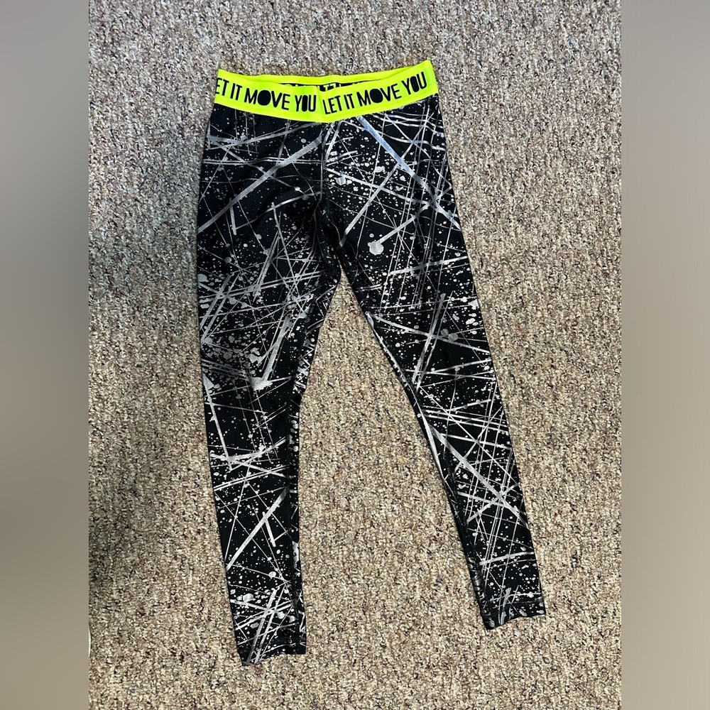 RARE - ZUMBA Fitness Black and Silver Leggings.